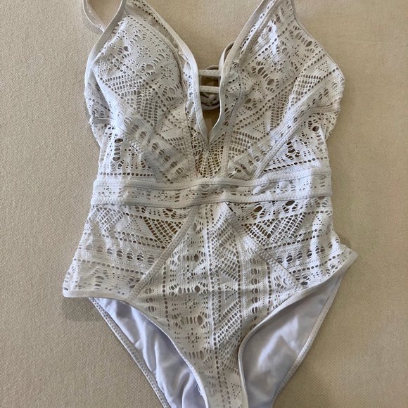 BECCA swimsuit - Picture 2 of 3